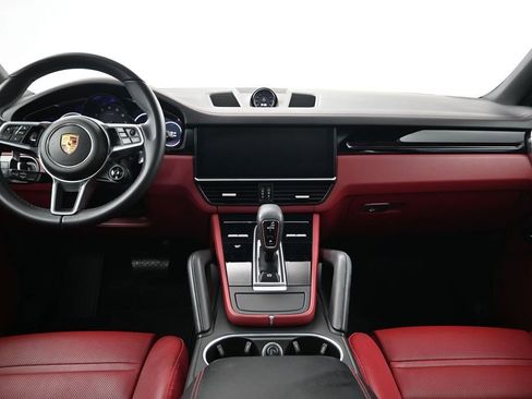 Certified 2023 Porsche Cayenne Coupe AWD/4WD image 9