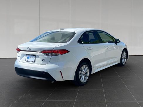 Used 2026 Toyota Corolla LE w/ LE Premium Package FWD image 5