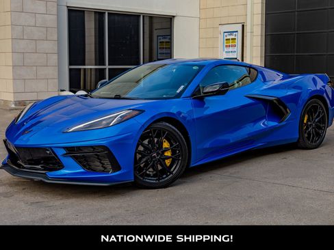 Used 2025 Chevrolet Corvette Stingray Preferred Cpe w/ Stealth Interior Trim Package RWD image 4