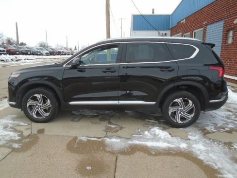 Used 2021 Hyundai Santa Fe SEL image 2