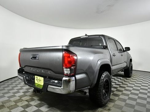 Used 2018 Toyota Tacoma SR5 image 11