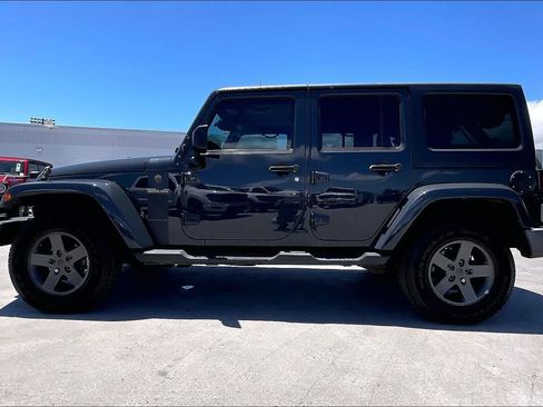 Used 2016 Jeep Wrangler Unlimited Sport AWD/4WD image 3