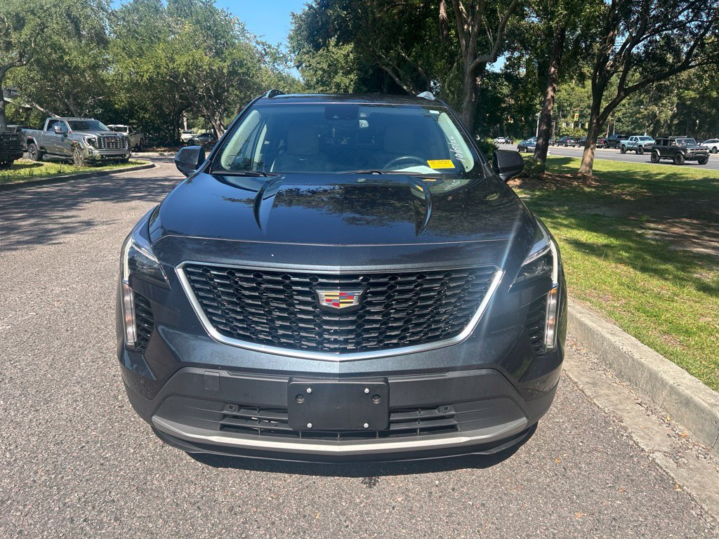 Used 2020 Cadillac XT4 Premium Luxury FWD image 3