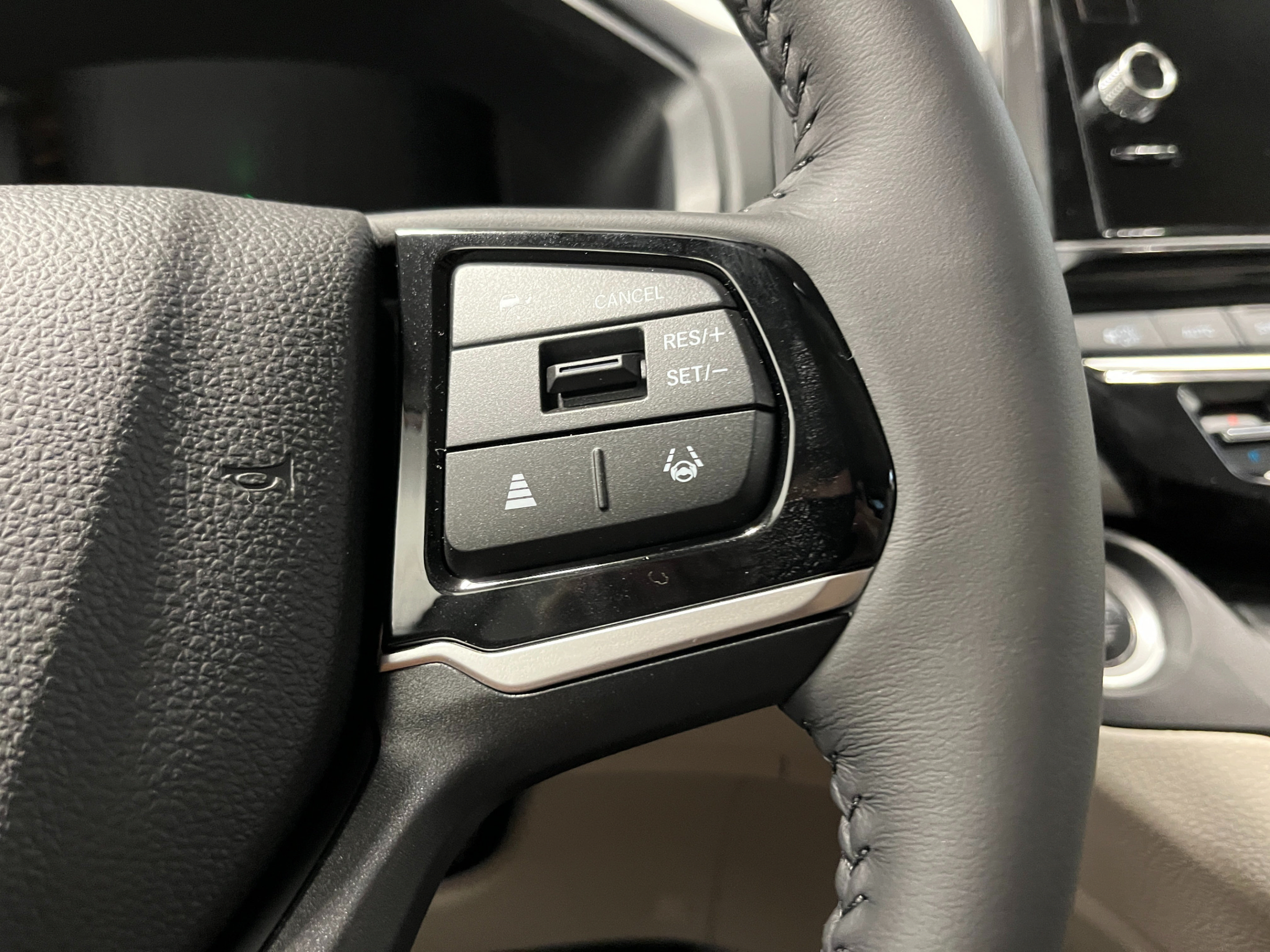 New 2027 Honda Odyssey EX-L image 17