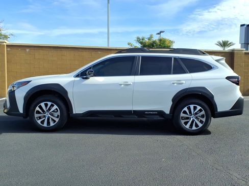 Certified 2025 Subaru Outback Premium w/ Popular Package #1A image 4