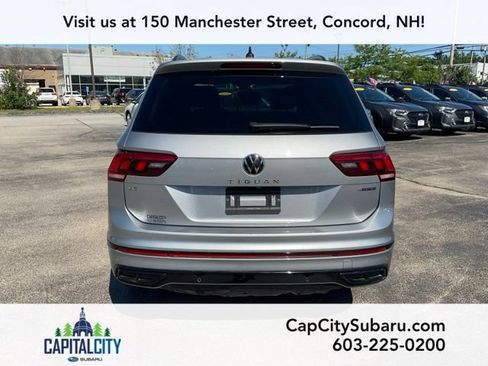 Used 2022 Volkswagen Tiguan SE R-Line AWD/4WD image 5
