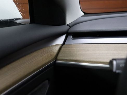 Used 2022 Tesla Model 3 Long Range image 52