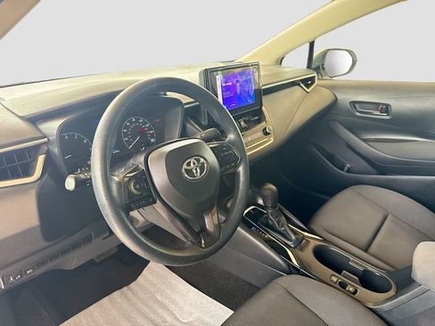 Used 2024 Toyota Corolla LE FWD image 9