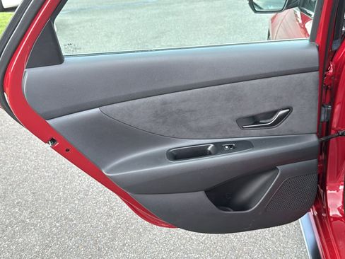 Used 2025 Hyundai Elantra N FWD image 17
