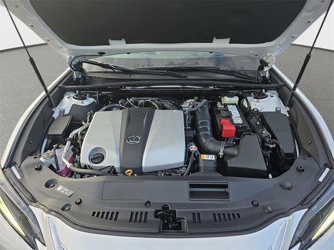 New 2025 Lexus ES 350 Luxury image 31