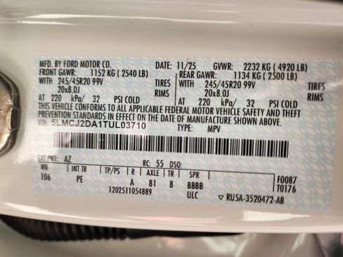 New 2026 Lincoln Corsair Reserve w/ Jet Appearance Package image 24