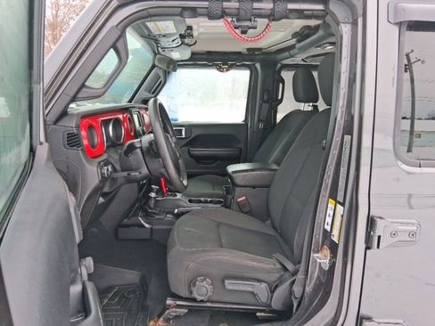 Used 2018 Jeep Wrangler Unlimited Sport image 12