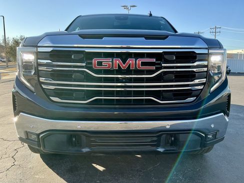 Used 2022 GMC Sierra 1500 SLT image 9