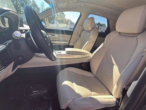 Used 2022 Genesis GV70 2.5T w/ Select Package image 8