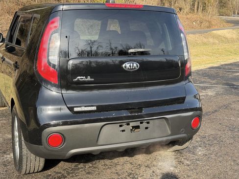 Used 2018 Kia Soul image 27