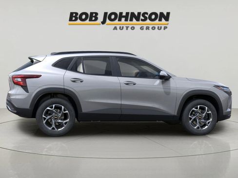 New 2026 Chevrolet Trax LT w/ LT Convenience Package image 5