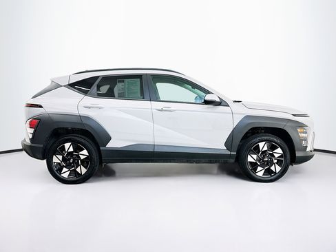 Used 2025 Hyundai Kona SEL image 10