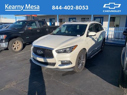 Used 2017 INFINITI QX60 Luxe w/ Deluxe Technology Package