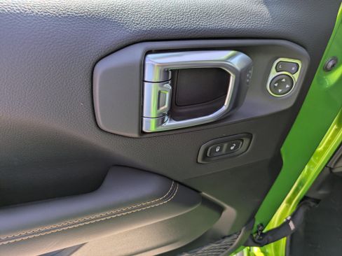 New 2026 Jeep Gladiator Sport image 10