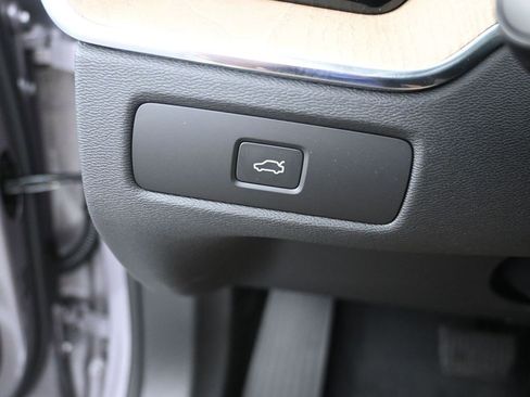 New 2026 Volvo XC60 B5 Core w/ Climate Package image 15