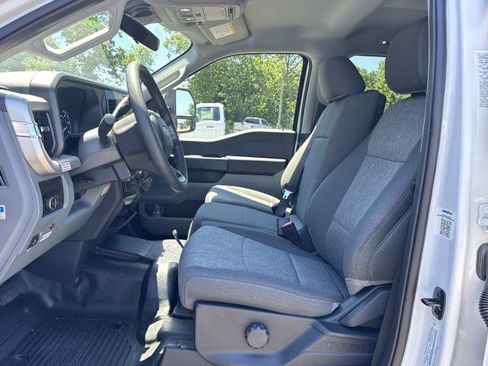 New 2026 Ford F550 4x4 Crew Cab image 7