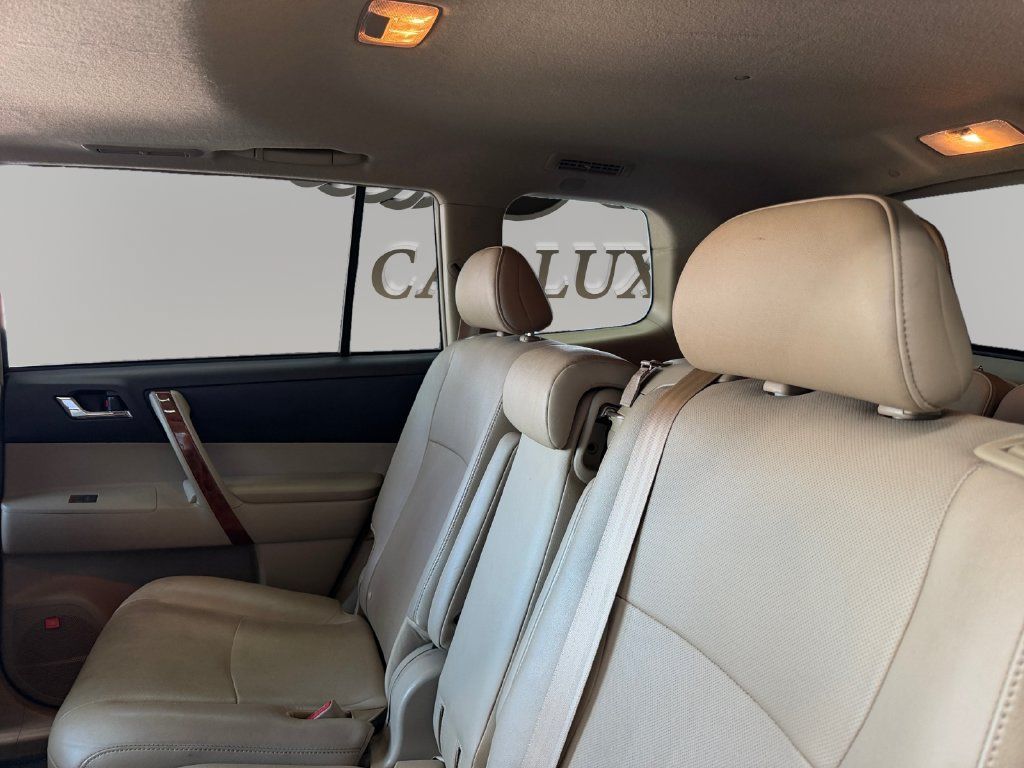 Used 2013 Toyota Highlander Limited FWD image 13