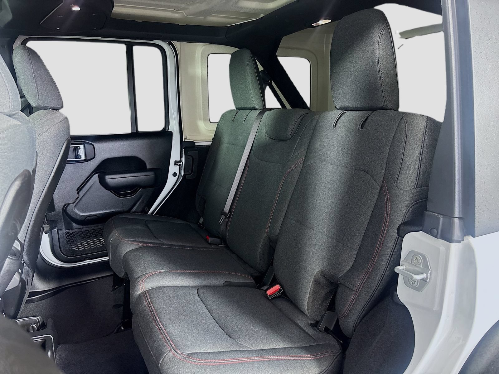 Used 2025 Jeep Wrangler Unlimited Rubicon AWD/4WD image 22