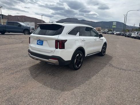 Used 2025 Kia Sorento SX Prestige AWD/4WD image 5