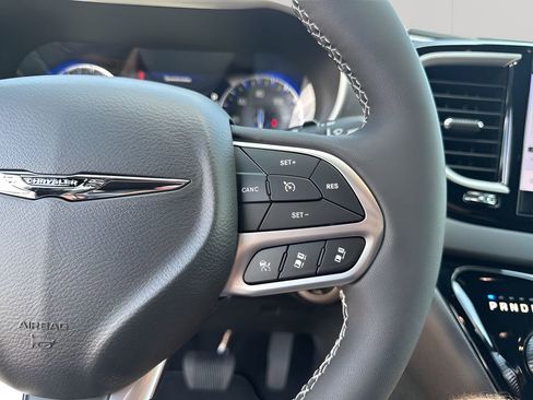 New 2026 Chrysler Voyager LX FWD image 46