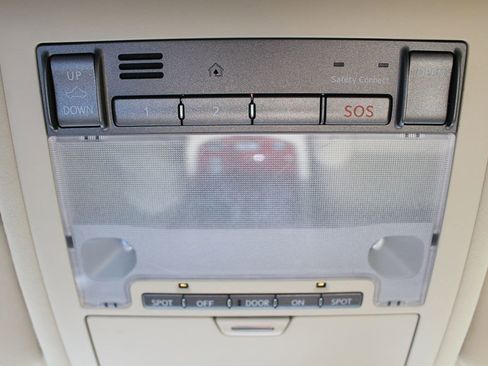 Used 2011 Lexus LS 460 image 24