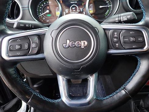 Used 2021 Jeep Wrangler Unlimited Rubicon 4xe AWD/4WD image 15