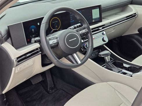 Used 2025 Hyundai Tucson SEL image 10