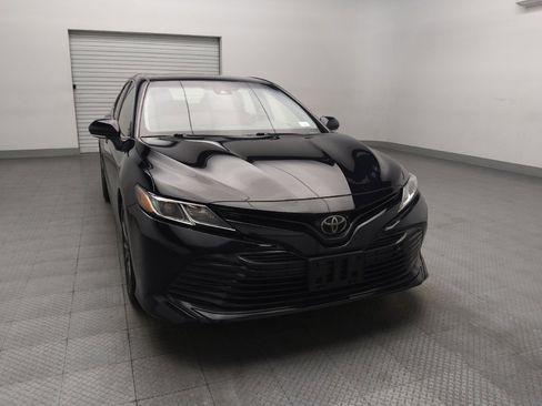 Used 2018 Toyota Camry LE w/ Convenience Package FWD image 14
