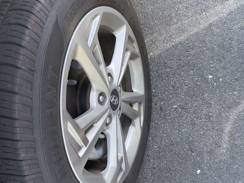 Used 2023 Hyundai Kona SEL w/ Cargo Package image 4