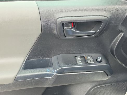 Used 2023 Toyota Tacoma SR RWD image 11
