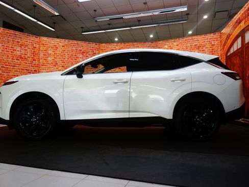 Certified 2025 Nissan Murano SV AWD/4WD image 4