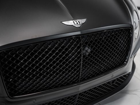 Used 2023 Bentley Continental GT V8 image 13