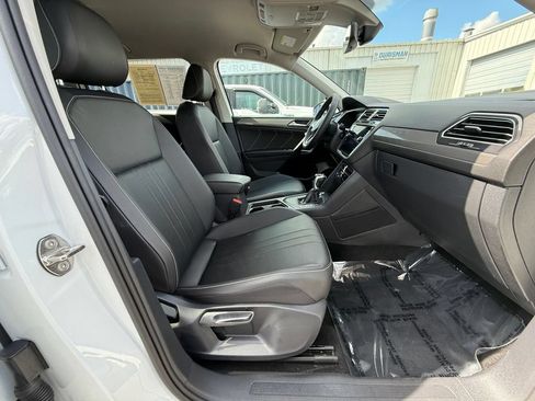Used 2023 Volkswagen Tiguan SE FWD image 26