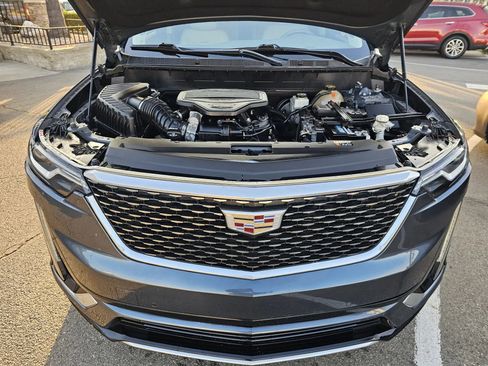 Used 2020 Cadillac XT6 Premium Luxury image 40