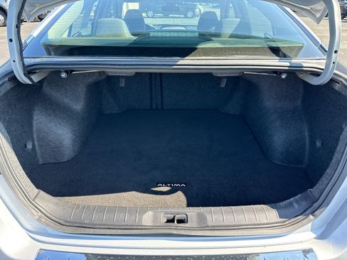 Used 2022 Nissan Altima 2.5 SV FWD image 23