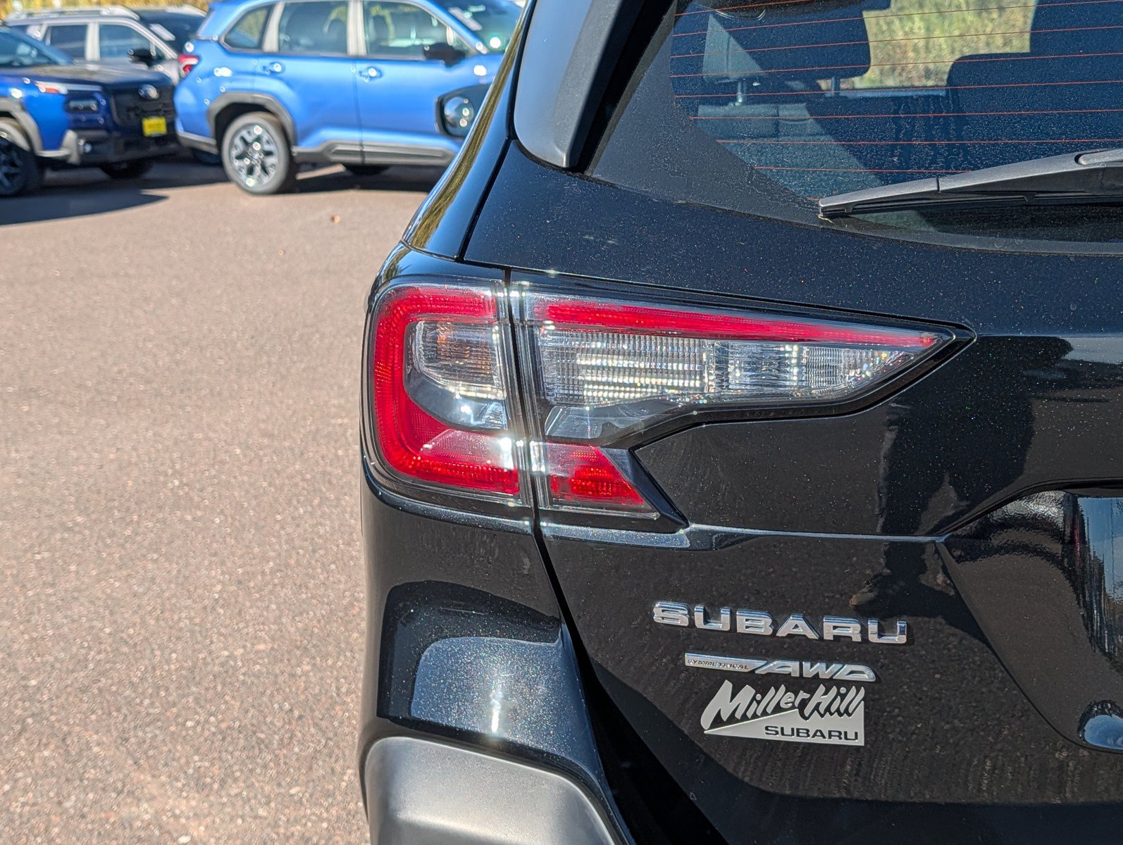 Used 2024 Subaru Outback AWD/4WD image 17