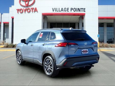 Certified 2026 Toyota Corolla Cross XLE image 3