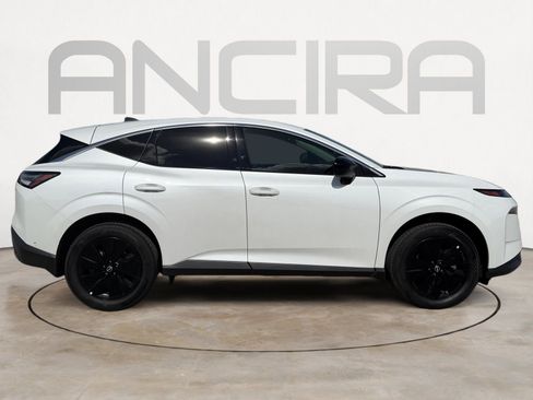 Used 2025 Nissan Murano SV AWD/4WD image 12