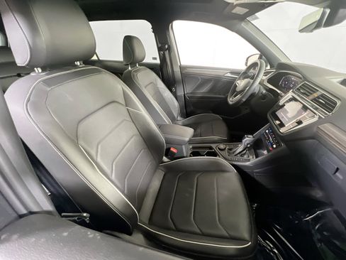 Used 2022 Volkswagen Tiguan SEL R-Line AWD/4WD image 28