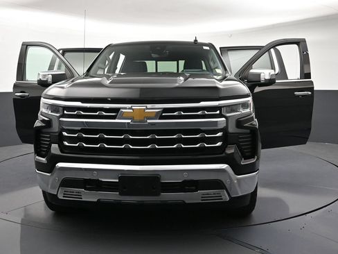 Certified 2023 Chevrolet Silverado 1500 LTZ w/ LTZ Premium Package AWD/4WD image 36