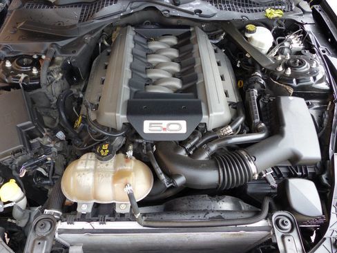 Used 2015 Ford Mustang GT Premium w/ Equipment Group 401A RWD image 29