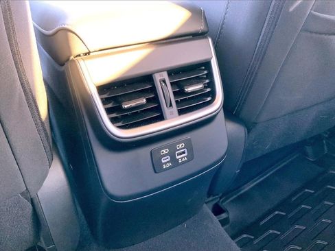 Certified 2025 Subaru Outback Premium image 10