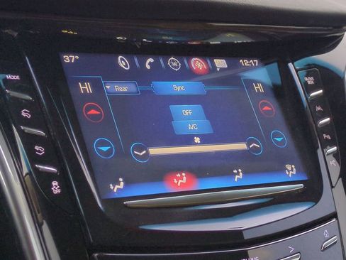 Used 2020 Cadillac Escalade Luxury image 36