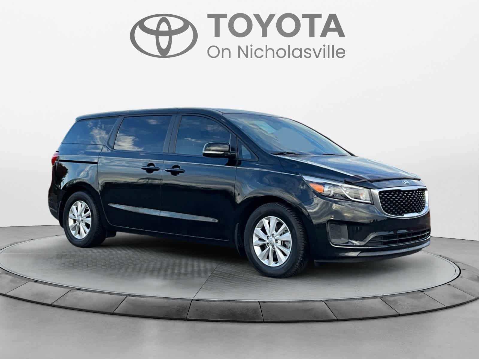 Used 2017 Kia Sedona L FWD image 7