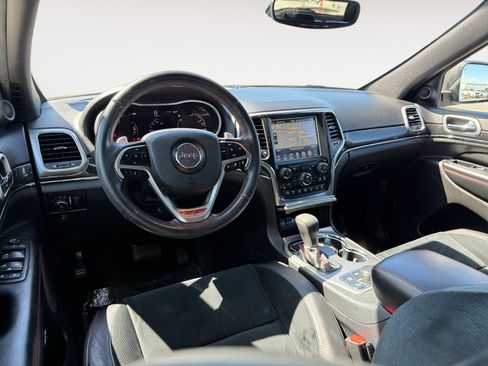 Used 2017 Jeep Grand Cherokee Trailhawk w/ Jeep Active Safety Group image 15